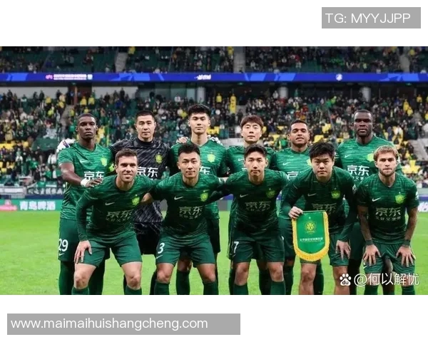 中超焦点战国安迎战上港争夺季后赛名额激烈对决引发球迷热议